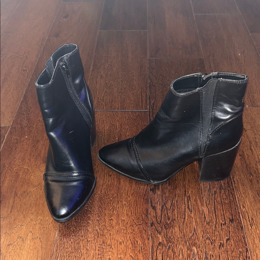 Express Black Leather Ankle Boots